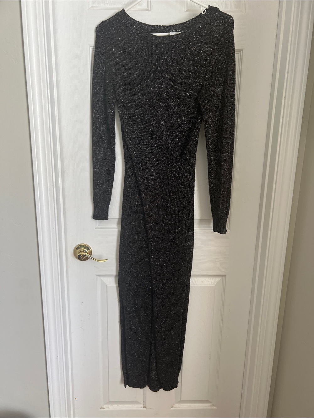 VENUS Black Sparkle Long-Sleeve Midi Dress